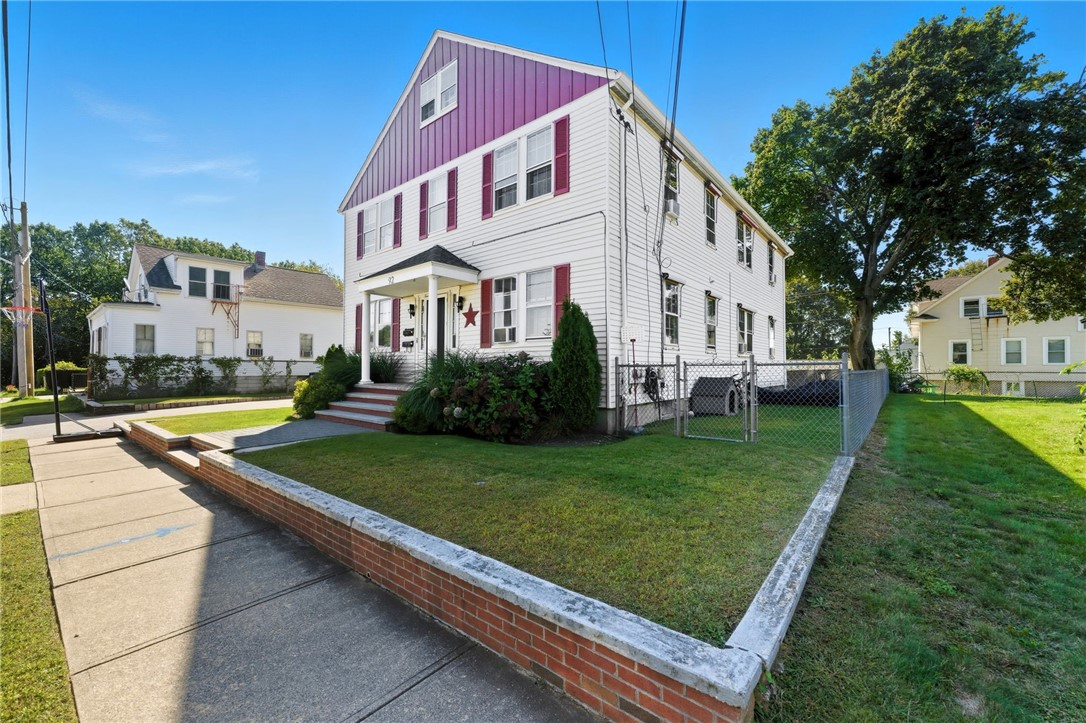 92 Rhode Island Street