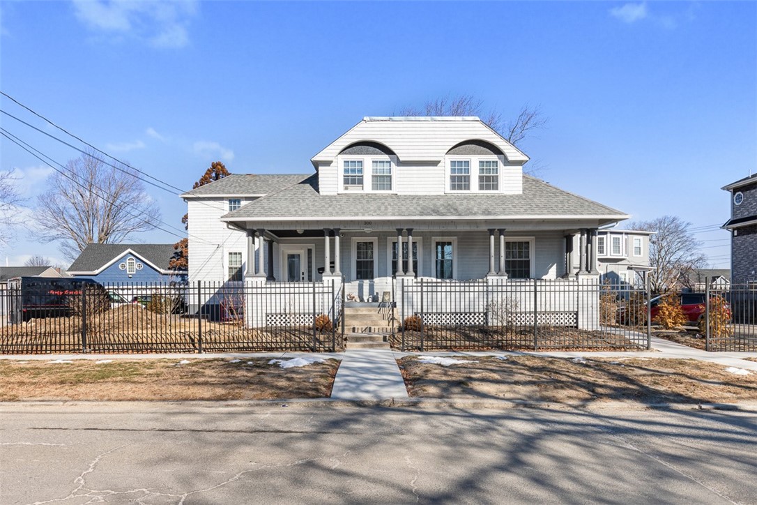 300 Farmington Avenue