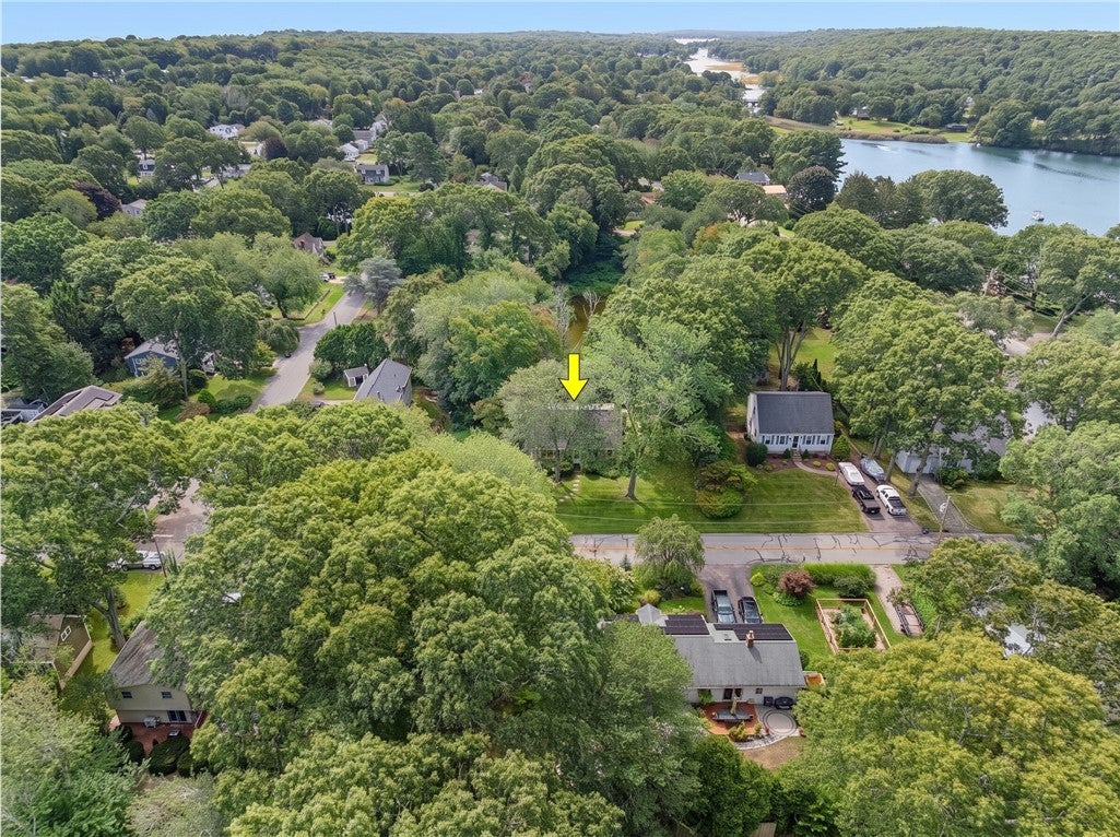 102 Edgewater Road