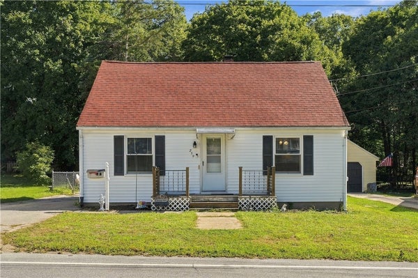 259 READ AVE, COVENTRY, RI 02816 - Image 35f681db7aa1c2f4448d6b7dfdba013e/3789385284