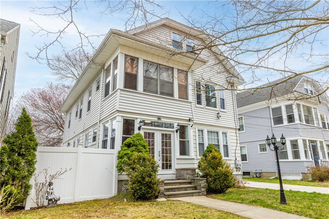 651 Pleasant Valley Parkway 653