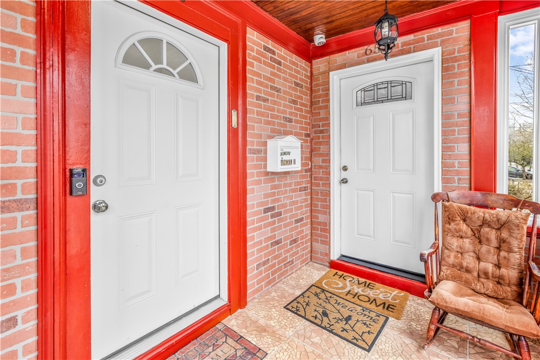 651 Pleasant Valley Parkway 653