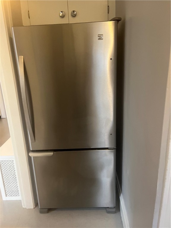 Cranston, Rhode Island 02910, United States, 3 Bedrooms Bedrooms, ,2 BathroomsBathrooms,Residential,Active,107715