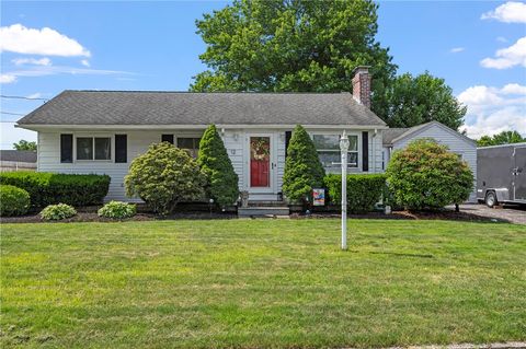 Single Family Residence in Warwick RI 12 Commodore Avenue.jpg