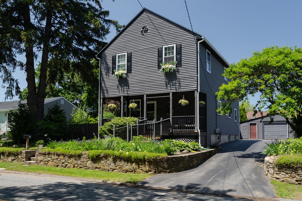 71 Vinton Avenue