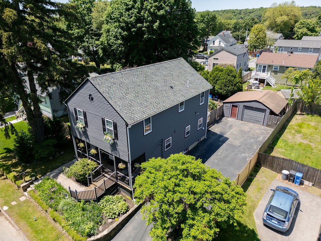 71 Vinton Avenue
