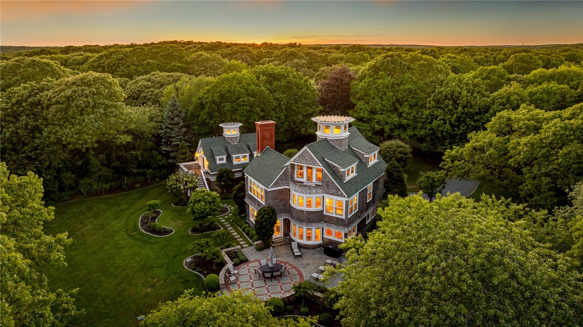 5 Ellsworth Drive