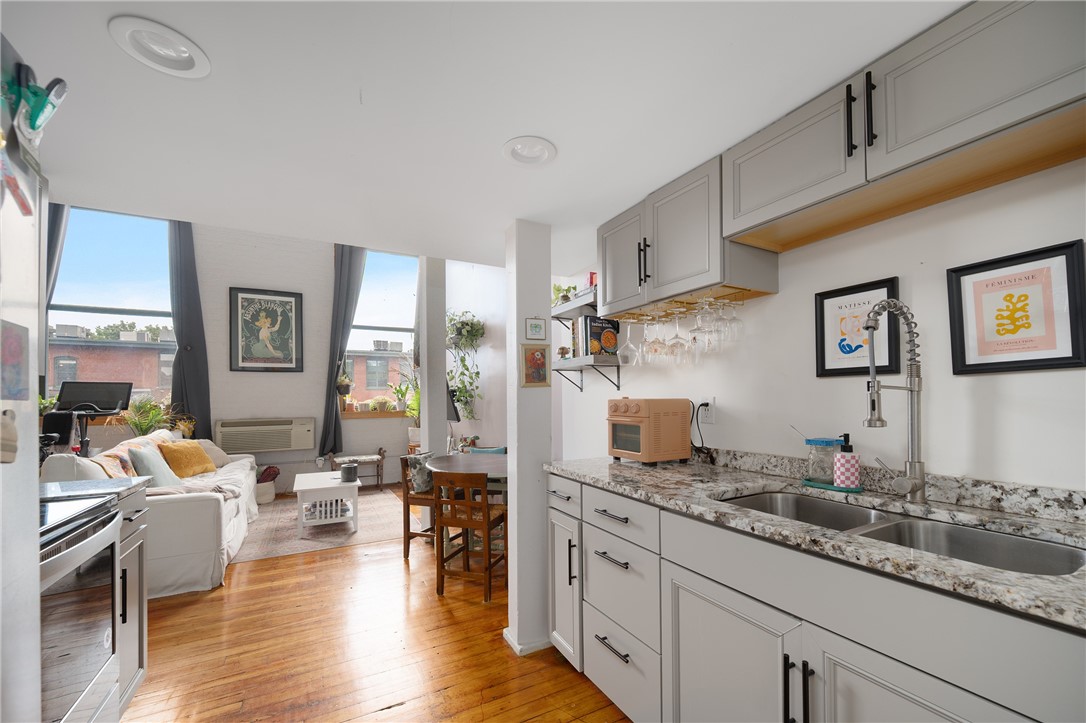 1117 Douglas Avenue 505