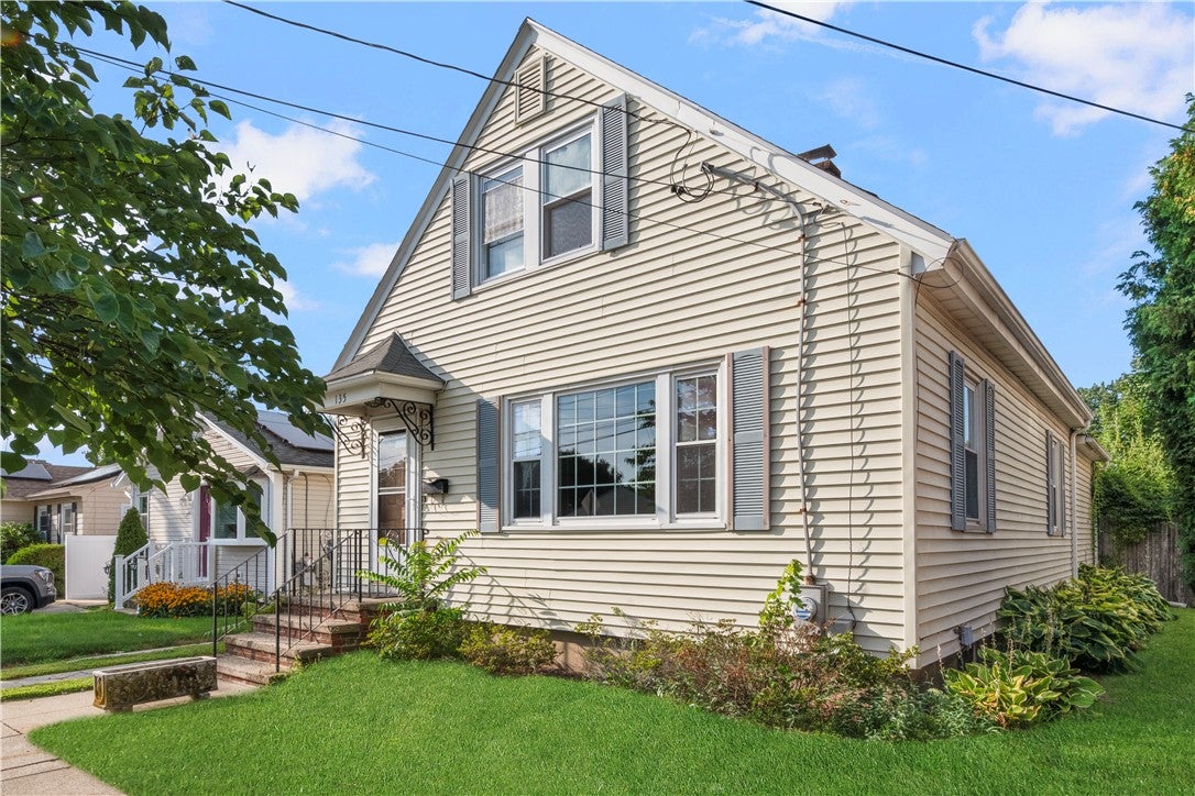 135 Sandringham Avenue