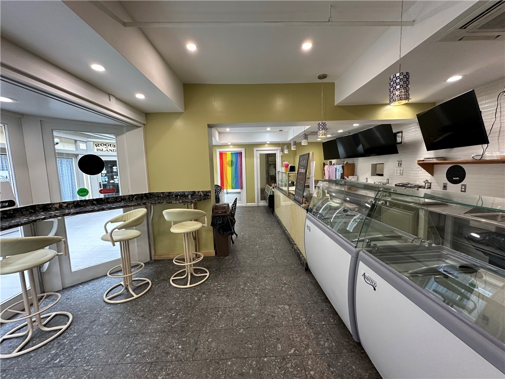 65 Weybosset Street 122 & 123 & 023