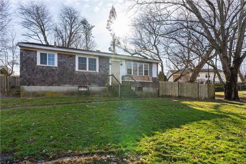 105 Borden Road Tiverton RI 02878