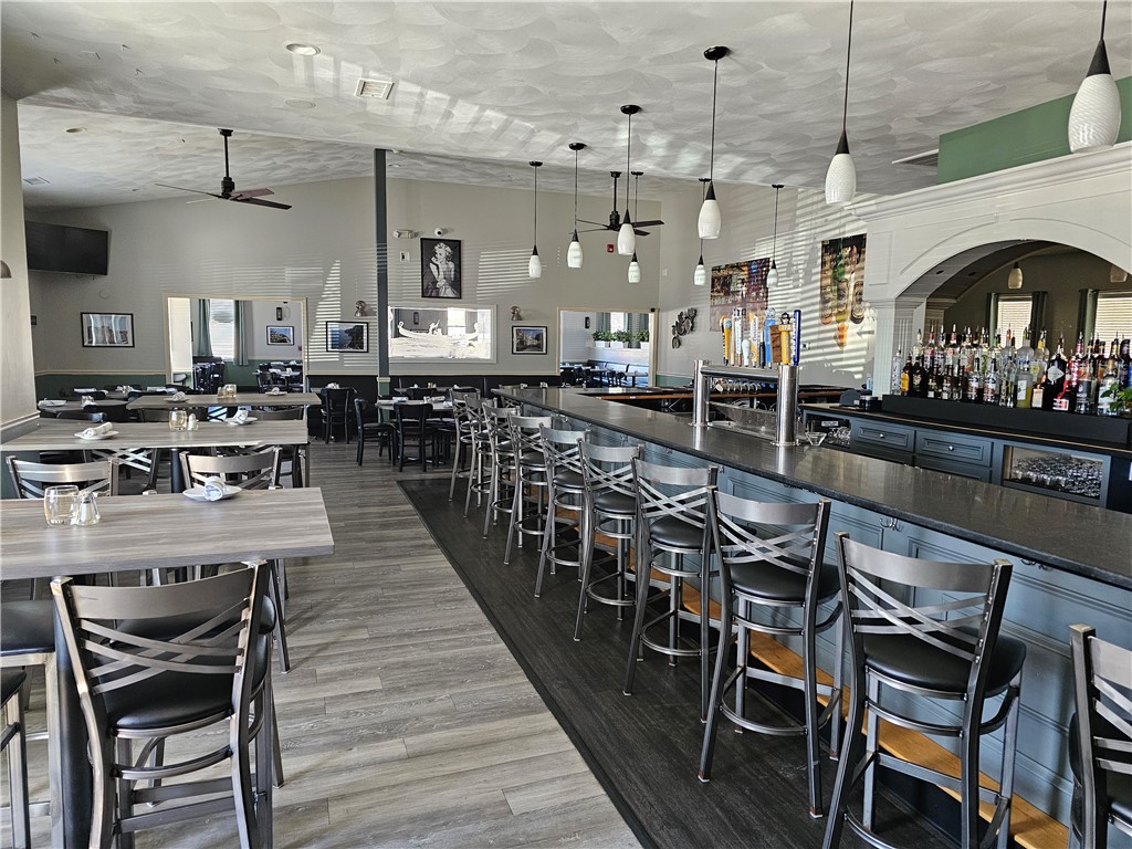 1650 Nooseneck Hill Road