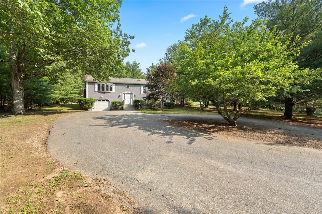 Johnston, Rhode Island 02919, United States, 4 Bedrooms Bedrooms, ,3 BathroomsBathrooms,Residential,Active,179083