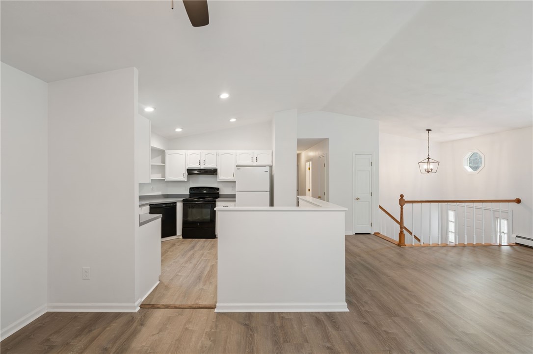 Johnston, Rhode Island 02919, United States, 4 Bedrooms Bedrooms, ,3 BathroomsBathrooms,Residential,Active,179083