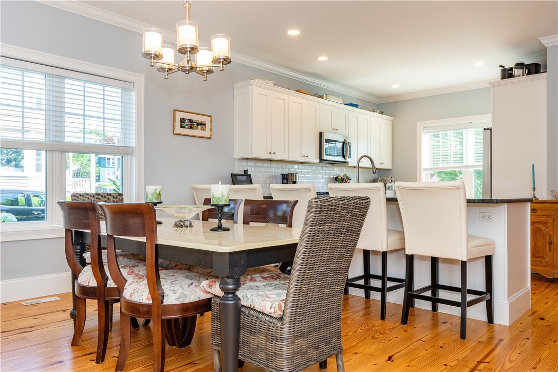 Newport, Rhode Island 02840, United States, 3 Bedrooms Bedrooms, ,3 BathroomsBathrooms,Residential,Active,178775