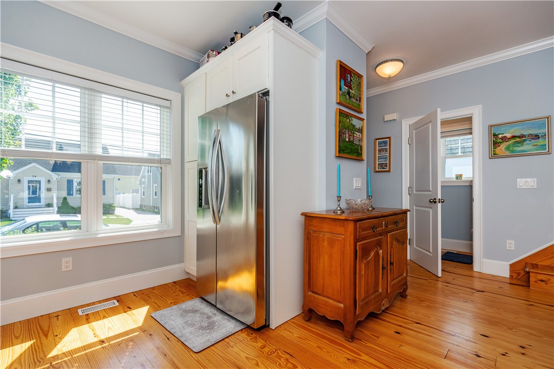 Newport, Rhode Island 02840, United States, 3 Bedrooms Bedrooms, ,3 BathroomsBathrooms,Residential,Active,178775