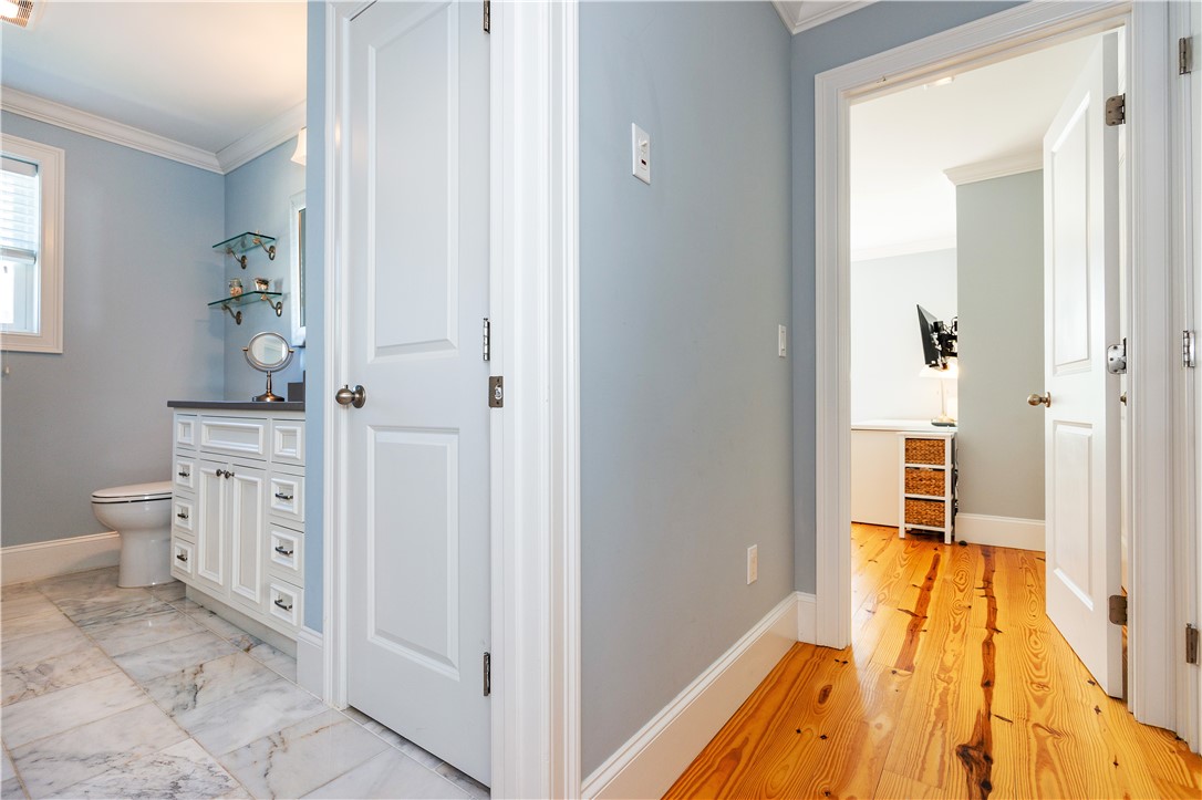 Newport, Rhode Island 02840, United States, 3 Bedrooms Bedrooms, ,3 BathroomsBathrooms,Residential,Active,178775