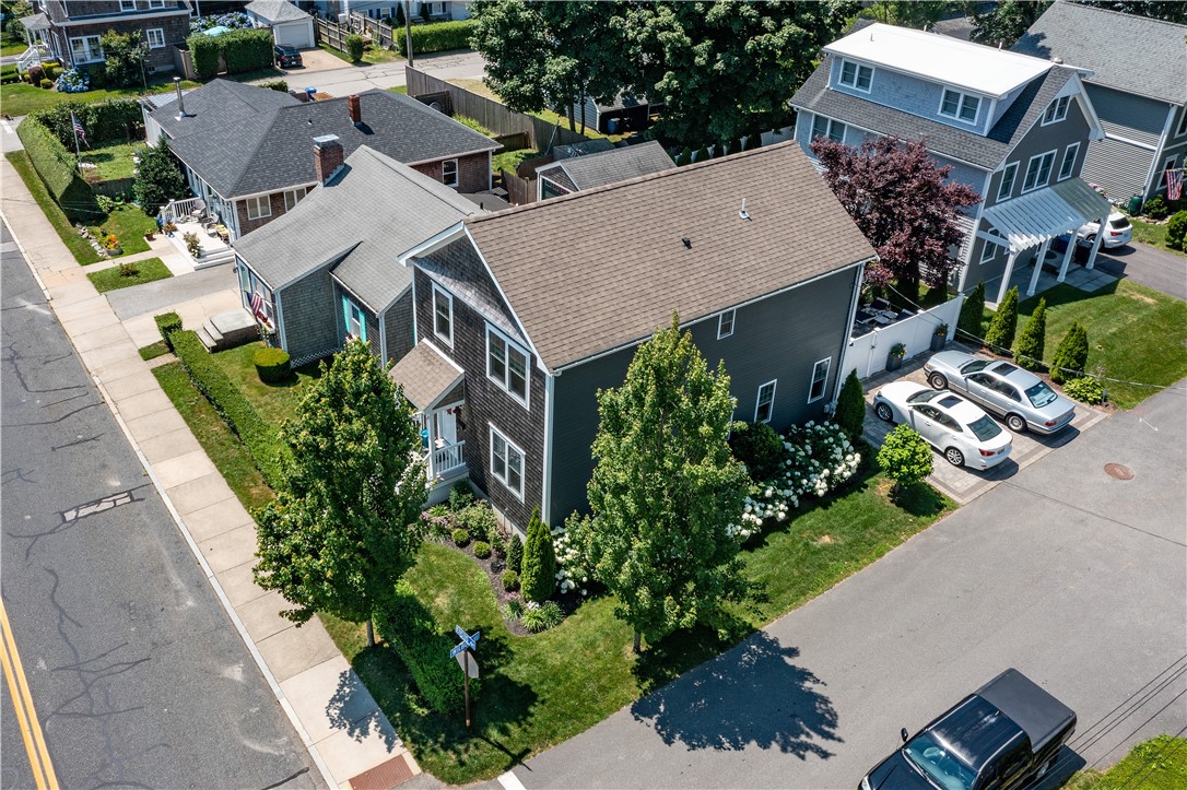 Newport, Rhode Island 02840, United States, 3 Bedrooms Bedrooms, ,3 BathroomsBathrooms,Residential,Active,178775