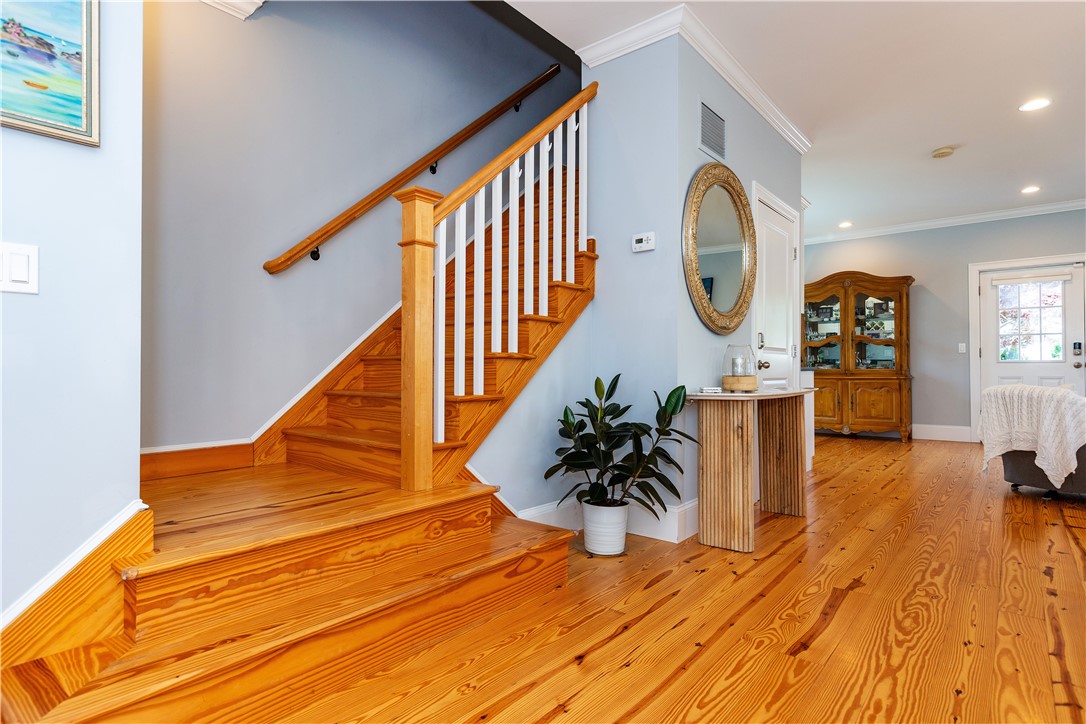 Newport, Rhode Island 02840, United States, 3 Bedrooms Bedrooms, ,3 BathroomsBathrooms,Residential,Active,178775