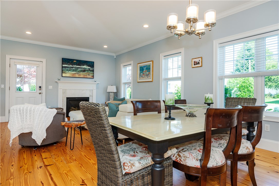 Newport, Rhode Island 02840, United States, 3 Bedrooms Bedrooms, ,3 BathroomsBathrooms,Residential,Active,178775