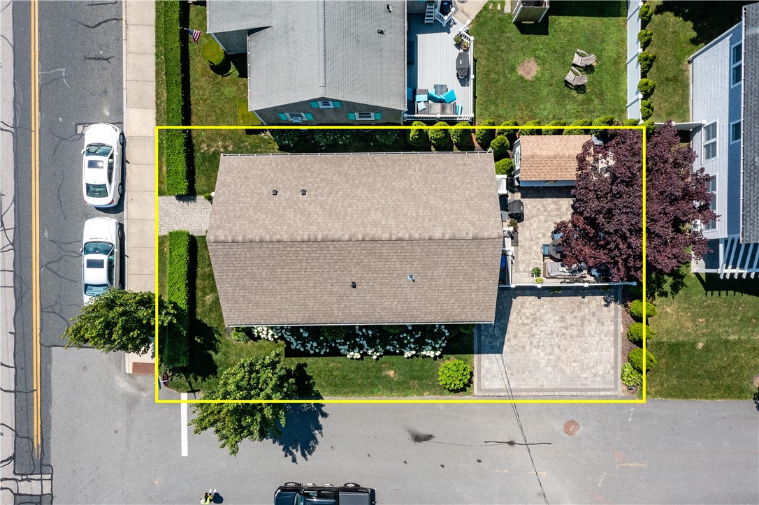 Newport, Rhode Island 02840, United States, 3 Bedrooms Bedrooms, ,3 BathroomsBathrooms,Residential,Active,178775