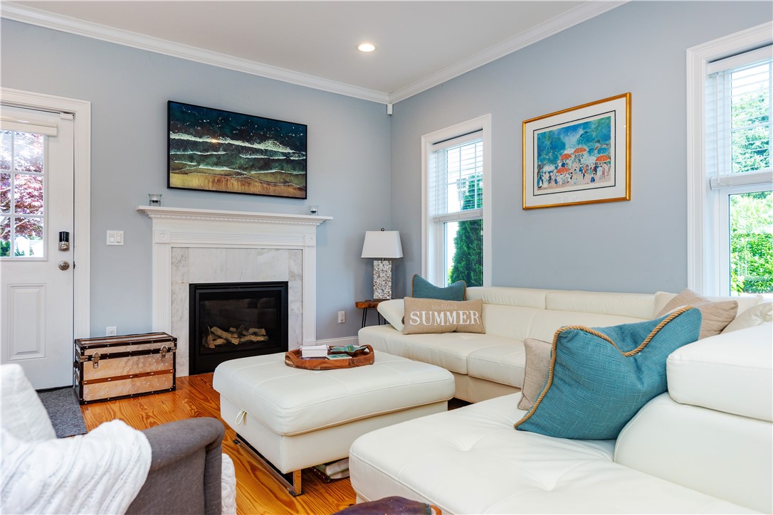 Newport, Rhode Island 02840, United States, 3 Bedrooms Bedrooms, ,3 BathroomsBathrooms,Residential,Active,178775