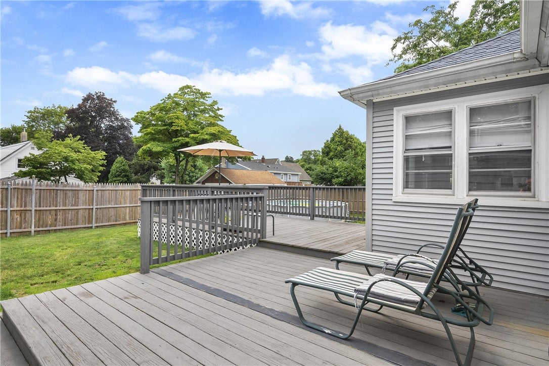 15 Mathewson Street