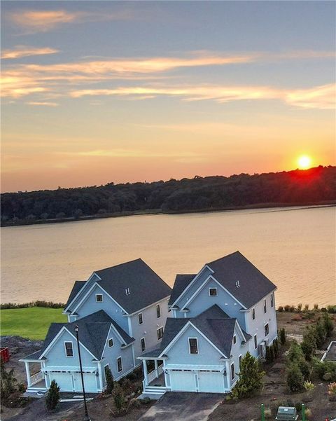 132 East Point Drive East Providence RI 02916