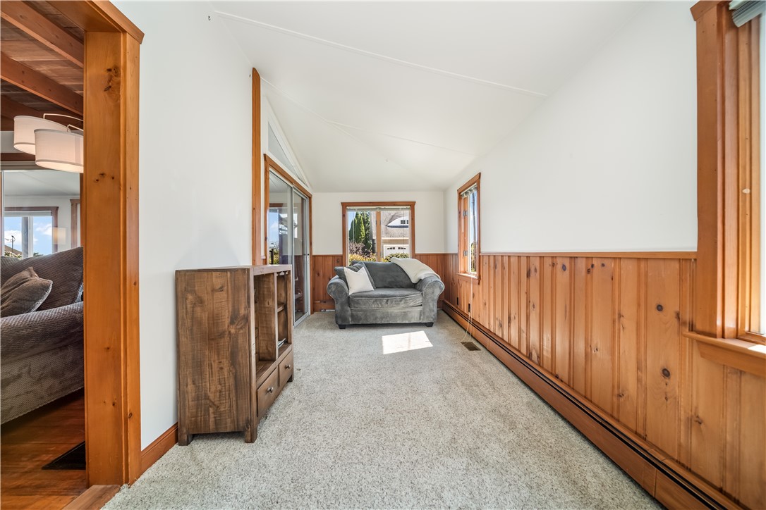 North Kingstown, Rhode Island 02852, United States, 2 Bedrooms Bedrooms, ,2 BathroomsBathrooms,Residential,Pending,209841