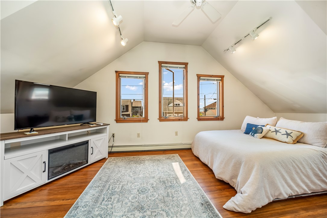 North Kingstown, Rhode Island 02852, United States, 2 Bedrooms Bedrooms, ,2 BathroomsBathrooms,Residential,Pending,209841