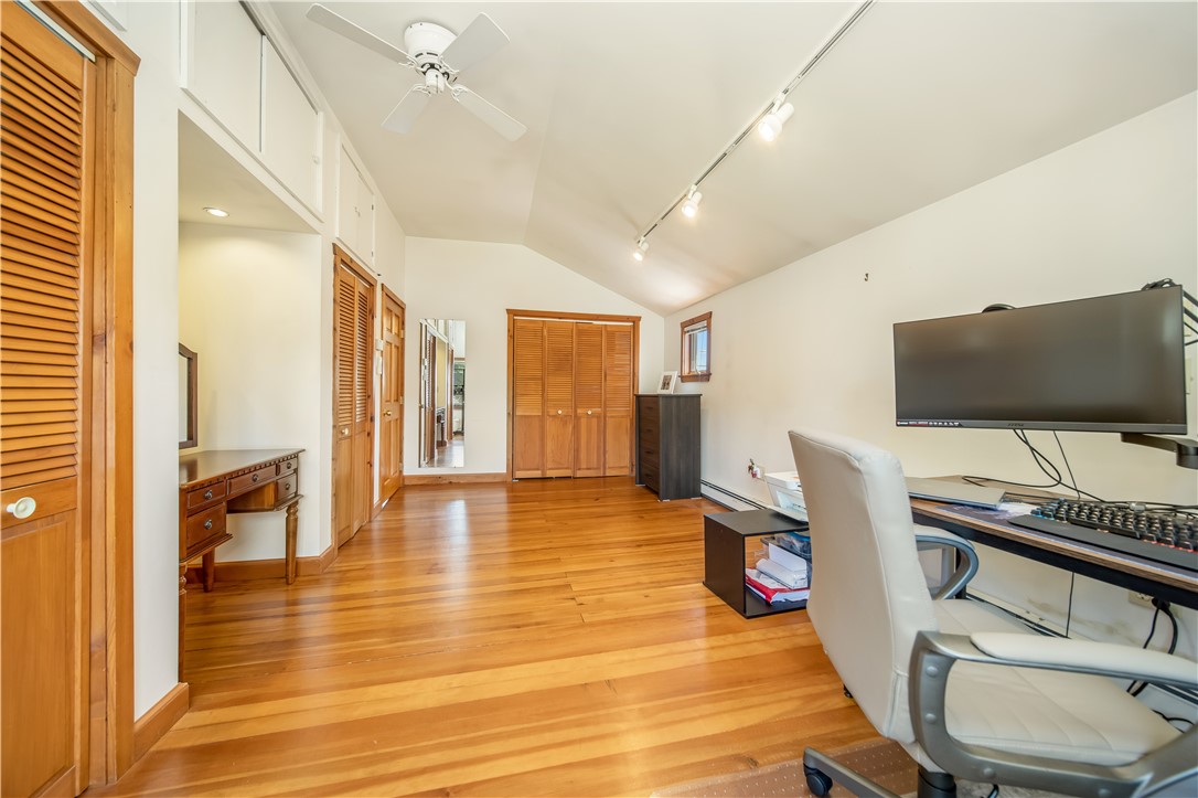 North Kingstown, Rhode Island 02852, United States, 2 Bedrooms Bedrooms, ,2 BathroomsBathrooms,Residential,Pending,209841