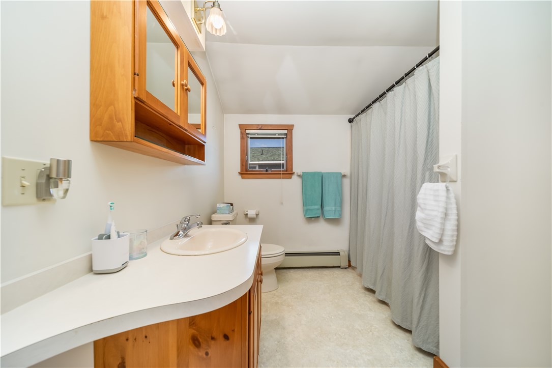 North Kingstown, Rhode Island 02852, United States, 2 Bedrooms Bedrooms, ,2 BathroomsBathrooms,Residential,Pending,209841