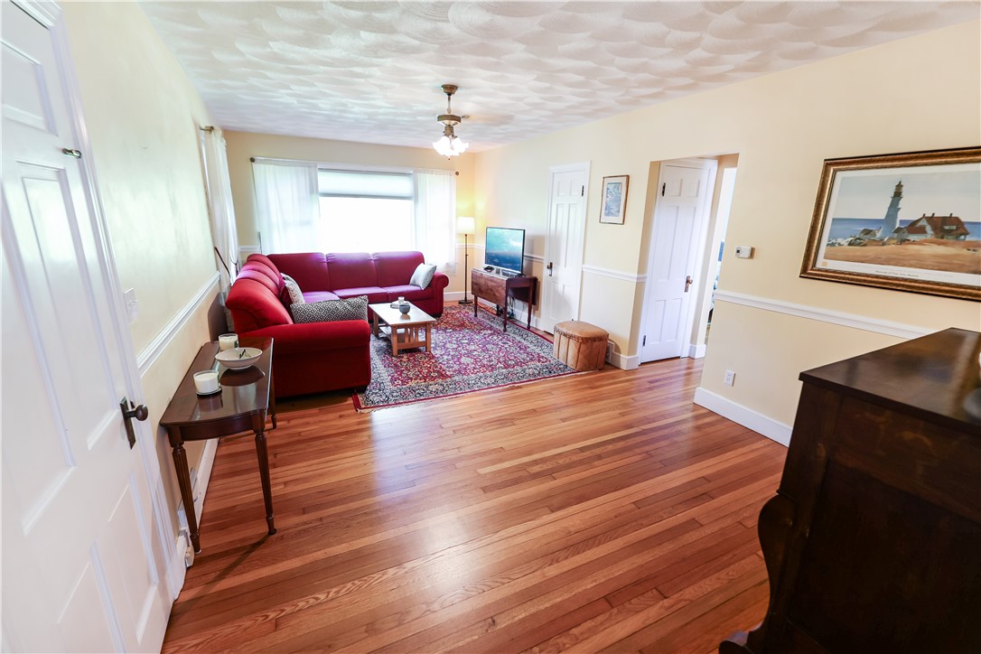 178 Lippitt Avenue