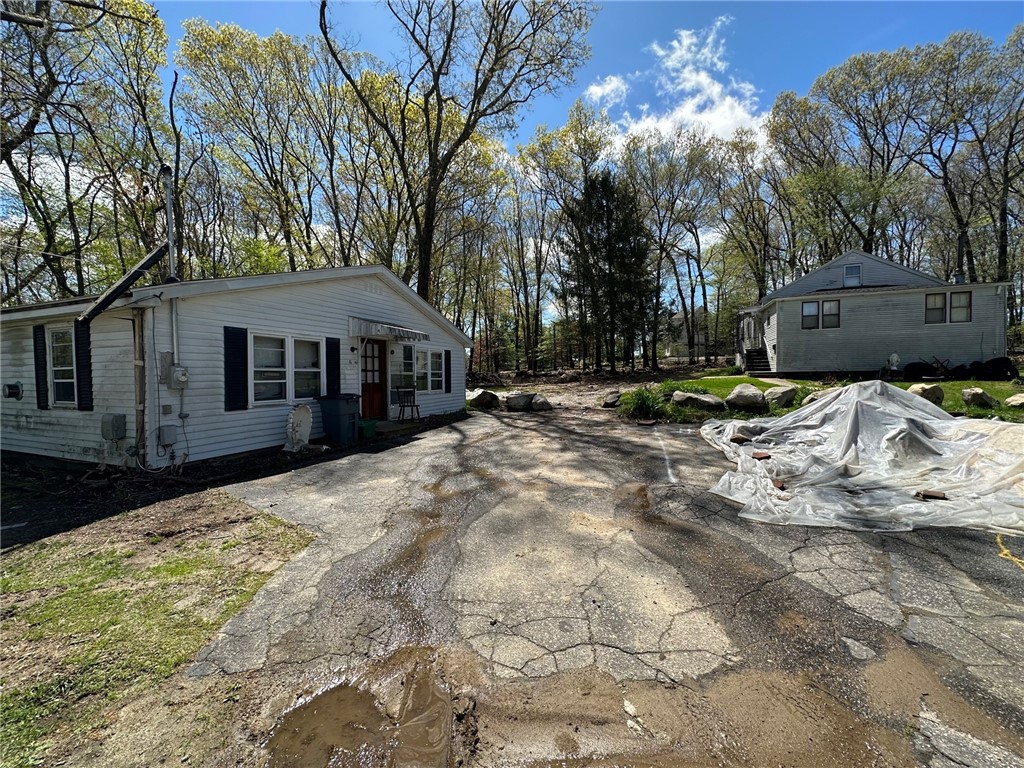 8 Buona Vista Avenue