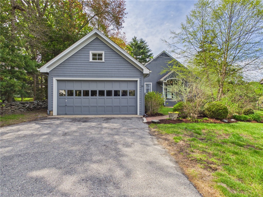 30 Forest Road W