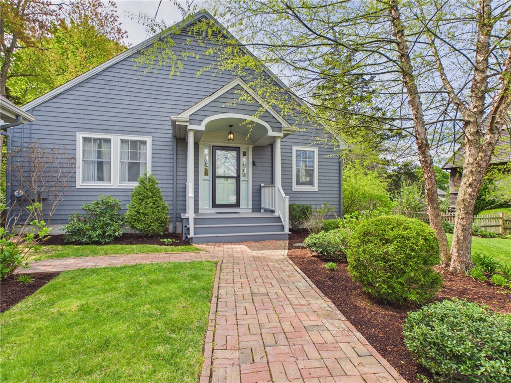 30 Forest Road W