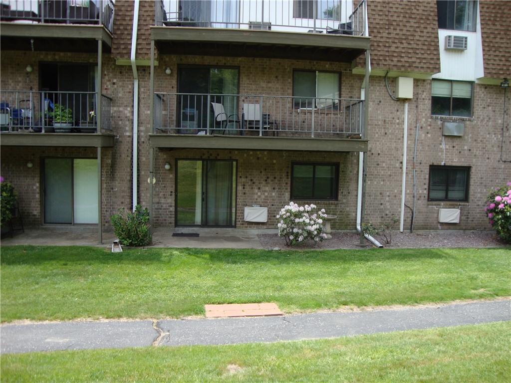 752 Quaker Lane A-109