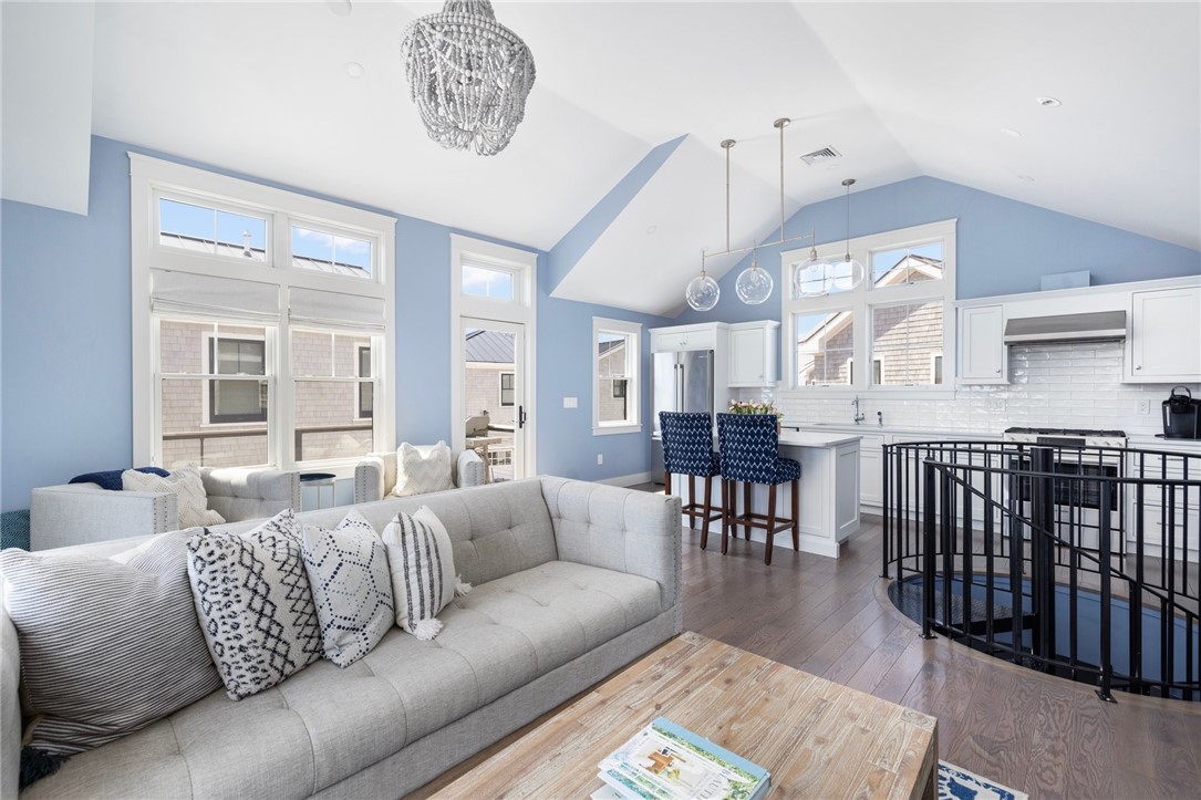 14 East Pointe Court 14