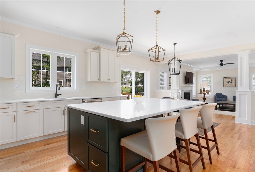 Cranston, Rhode Island 02921, United States, 4 Bedrooms Bedrooms, ,3 BathroomsBathrooms,Residential,Active,158253