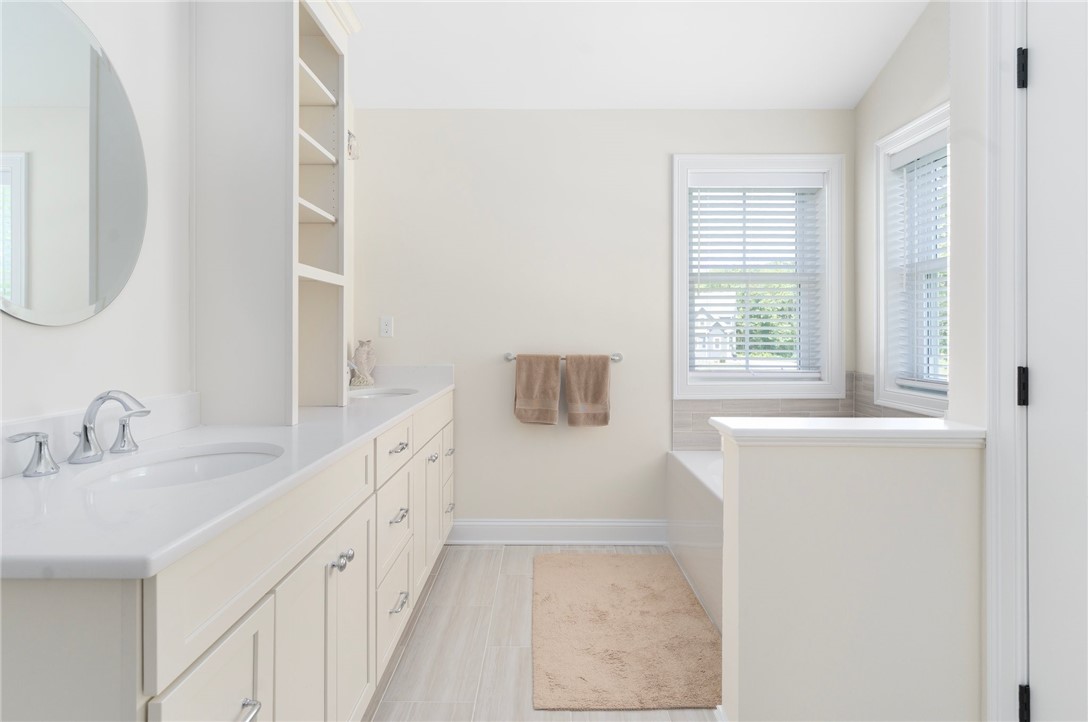 Cranston, Rhode Island 02921, United States, 4 Bedrooms Bedrooms, ,3 BathroomsBathrooms,Residential,Active,158253