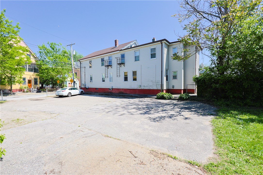 165 Knight Street