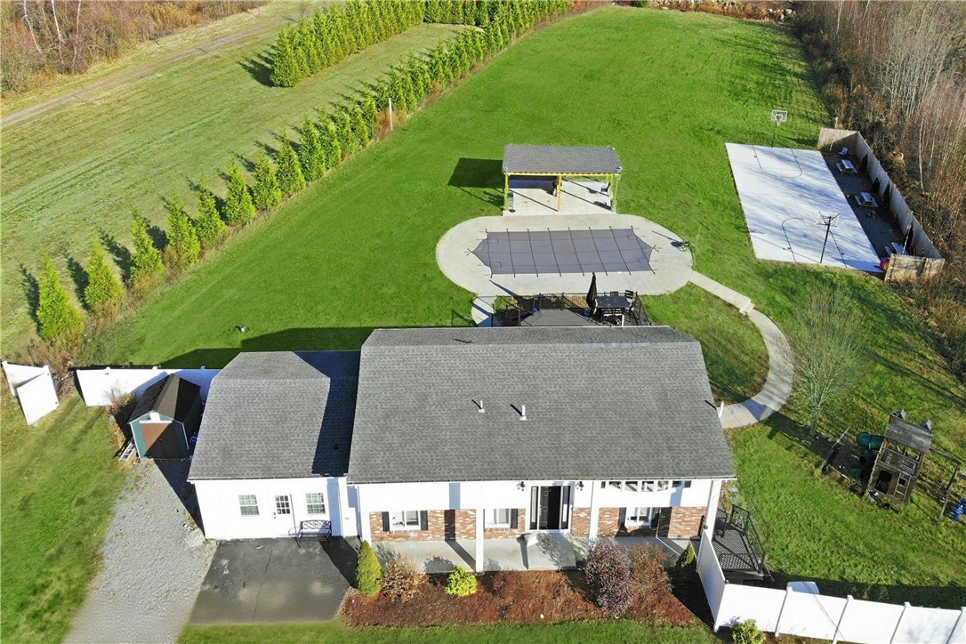 1275 Seven Mile Road