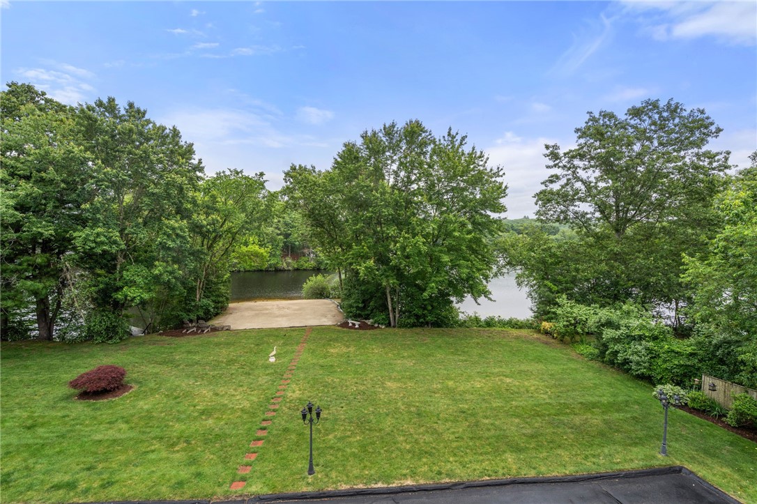 97 Farnum Pike 7