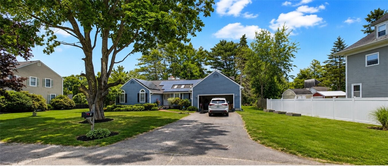 3 Meadow Circle