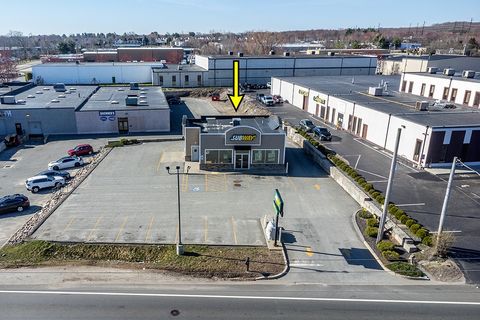 2214 Plainfield Pike Cranston RI 02921