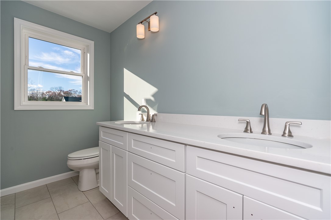 Coventry, Rhode Island 02816, United States, 4 Bedrooms Bedrooms, ,3 BathroomsBathrooms,Residential,Active,246017