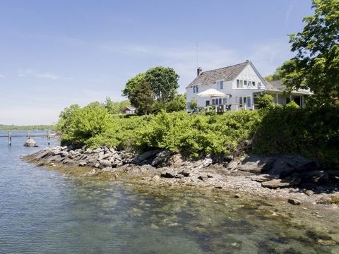 23 Avenue B Jamestown RI 02835