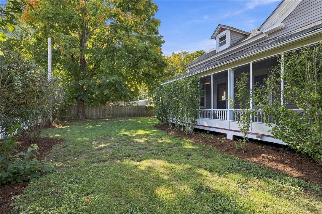 186 Danielson Pike
