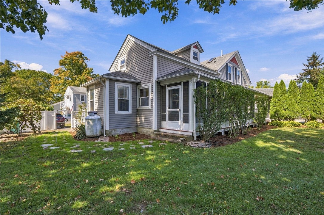 186 Danielson Pike