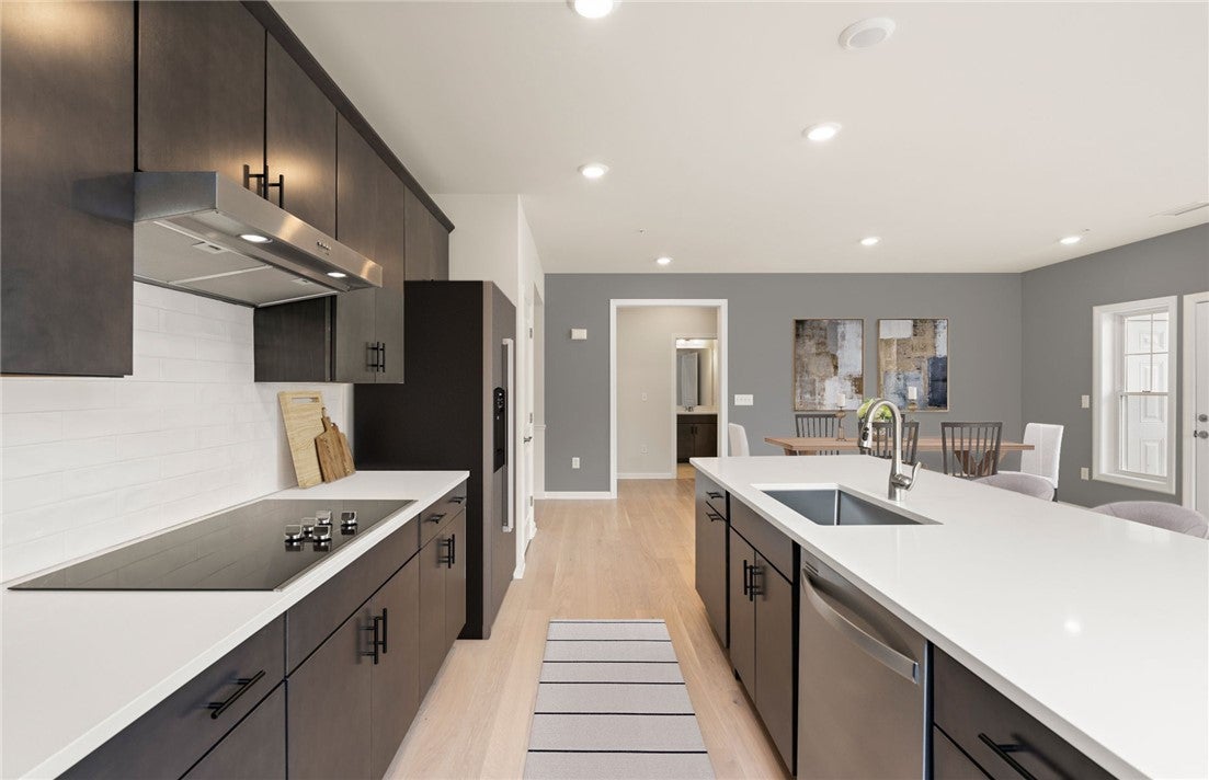 141 East Point Drive 201